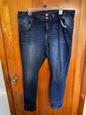 KanCan Dark Indigo Jeans